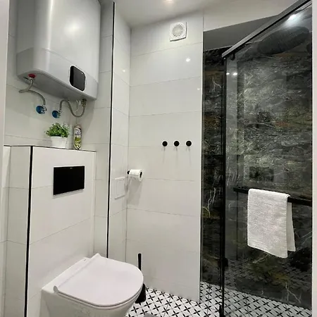 Apartment Przytulny Niedaleko Radomskiego Centrum Sportu Radom